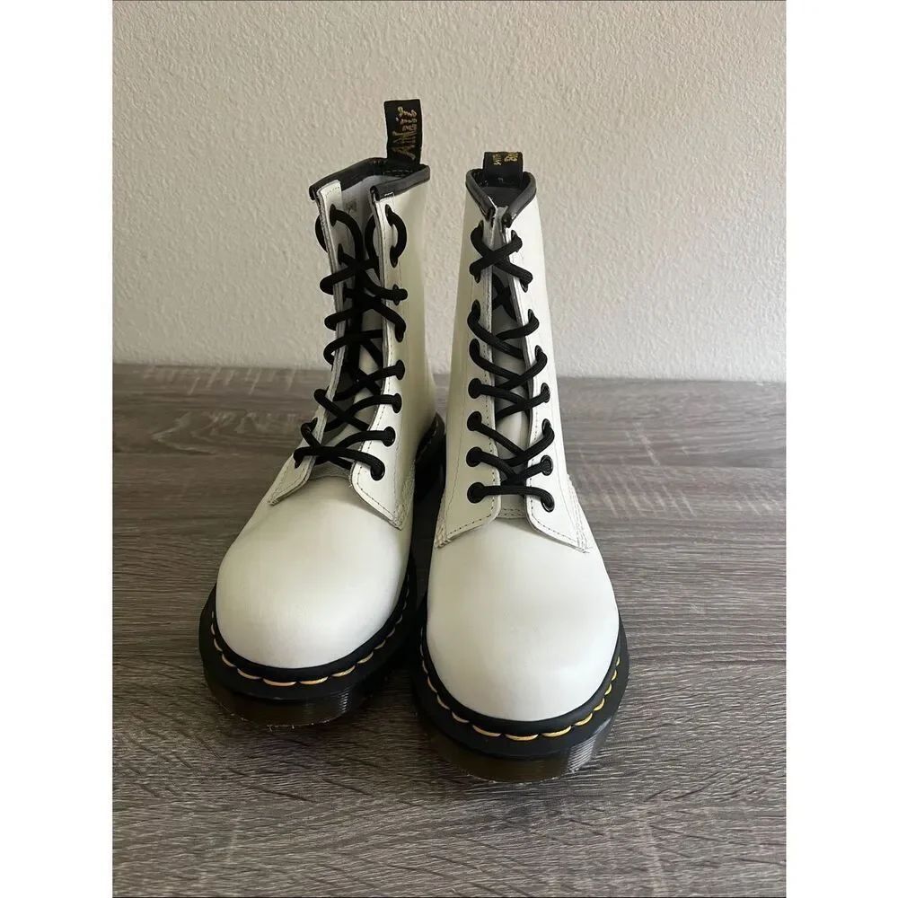 Dr. Martens 1460 White Leather Lace Up Boots NWOB 8